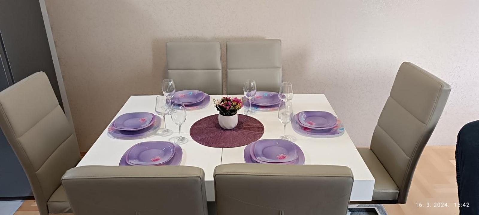 Apartman Lara Pirot Exterior foto
