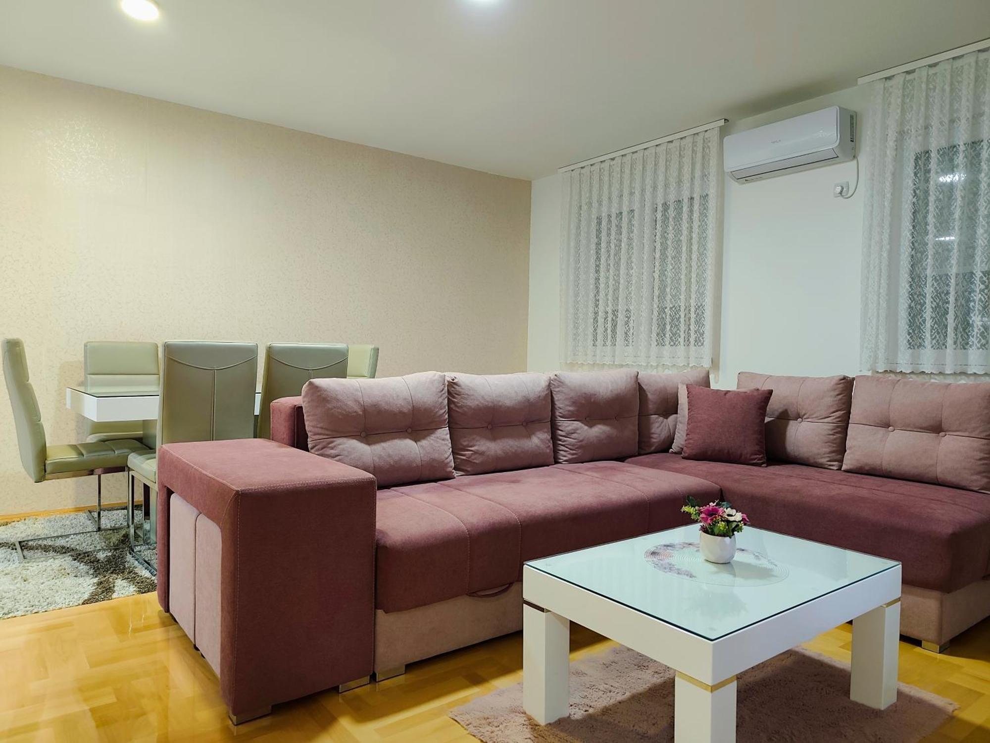 Apartman Lara Pirot Exterior foto